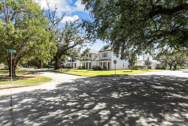 1301 E Lakeview Ave, Pensacola, FL 32503