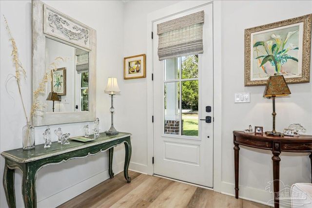 1301 E Lakeview Ave, Pensacola, FL 32503