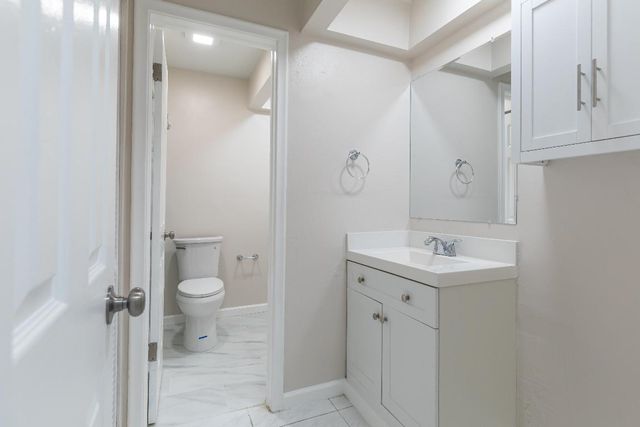 7750 SW 10th Court B, North Lauderdale, FL 33068