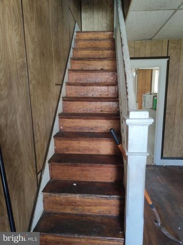 3215 RAVENWOOD AVE, Baltimore, MD 21213
