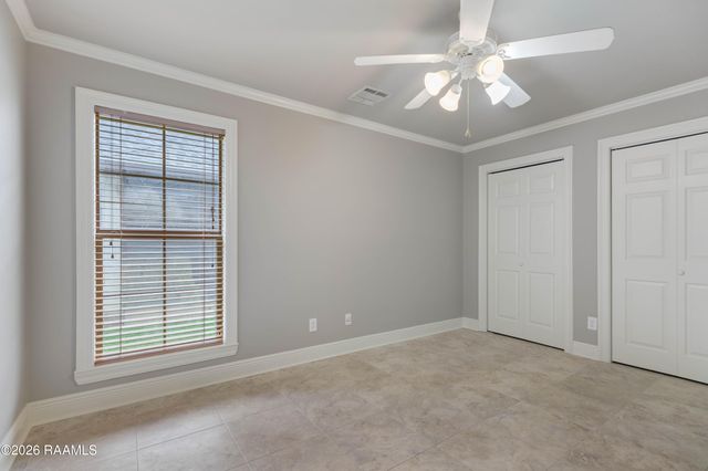 101 Spring Lake Circle, Lafayette, LA 70508
