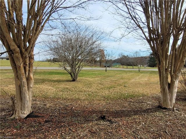 1351 Mckinney Road, Mount Airy, NC 27030