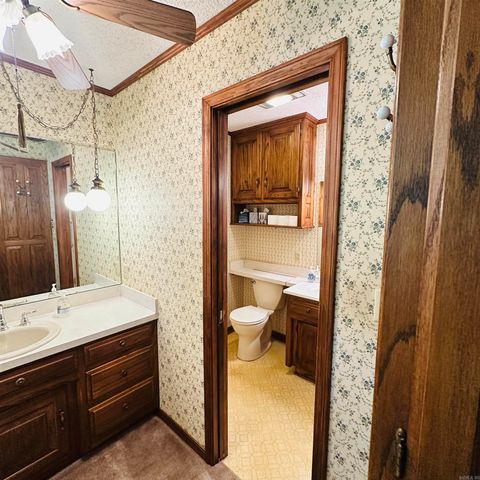 2011 Shady Lane, Malvern, AR 72104