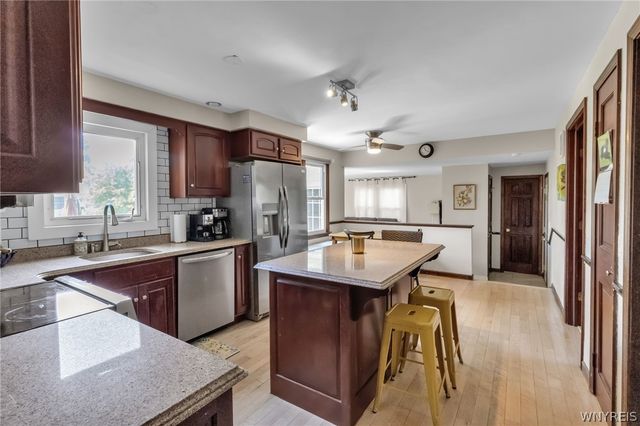 153 Pin Oak Drive, Amherst, NY 14221