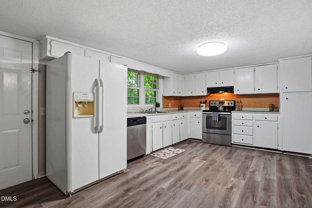 204 W Hill Street, Benson, NC 27504