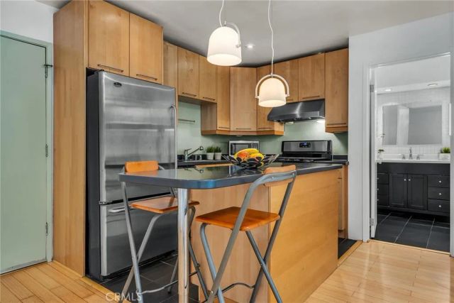 1222 N Olive Drive 213, West Hollywood, CA 90069