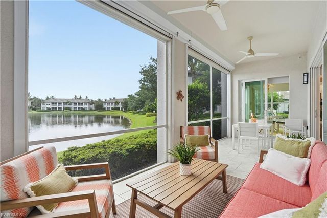 8066 Signature Club CIR 102, Naples, FL 34113