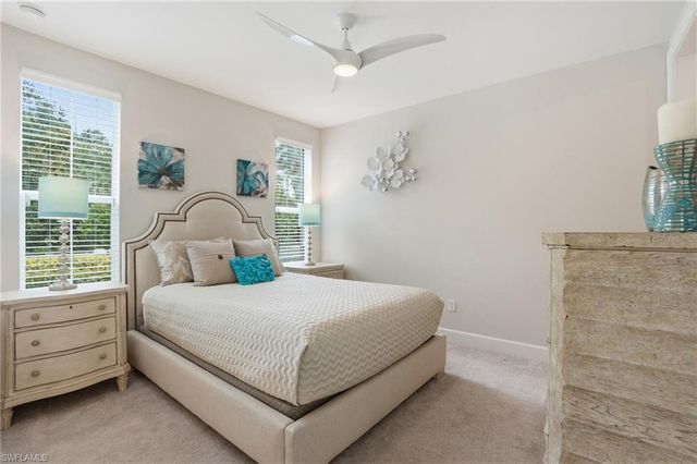 8066 Signature Club CIR 102, Naples, FL 34113