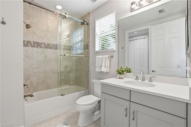 8066 Signature Club CIR 102, Naples, FL 34113