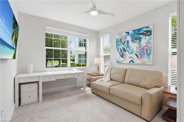 8066 Signature Club CIR 102, Naples, FL 34113