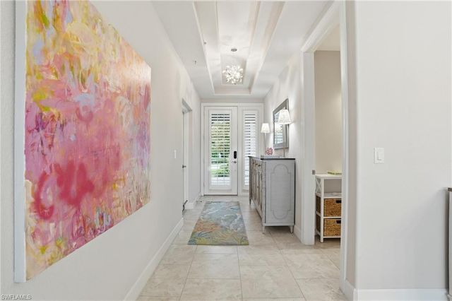 8066 Signature Club CIR 102, Naples, FL 34113