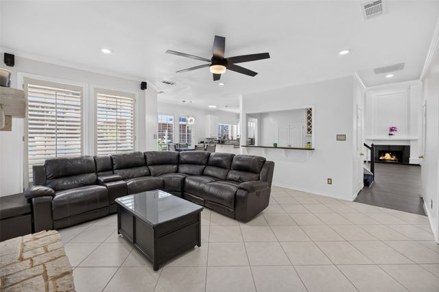 2805 Pine View Drive, Grapevine, TX 76051