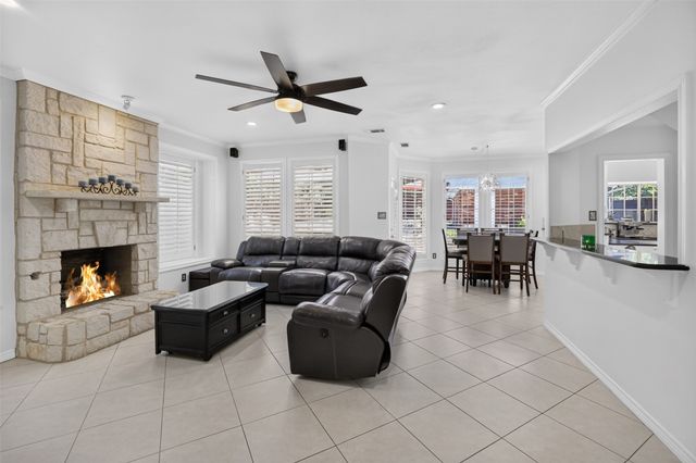 2805 Pine View Drive, Grapevine, TX 76051