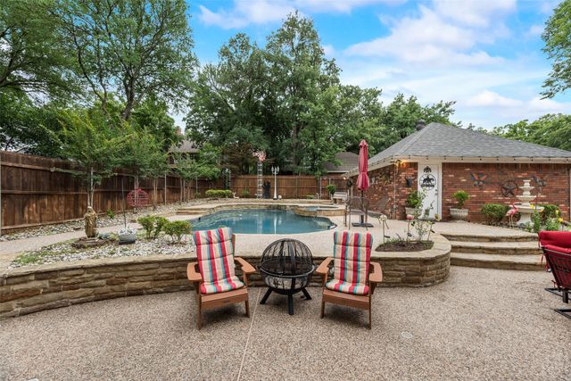 2805 Pine View Drive, Grapevine, TX 76051