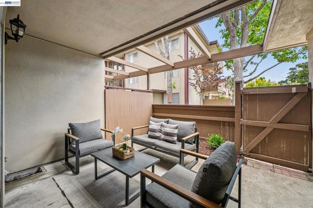 1327 Webster St B104, Alameda, CA 94501