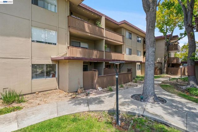 1327 Webster St B104, Alameda, CA 94501