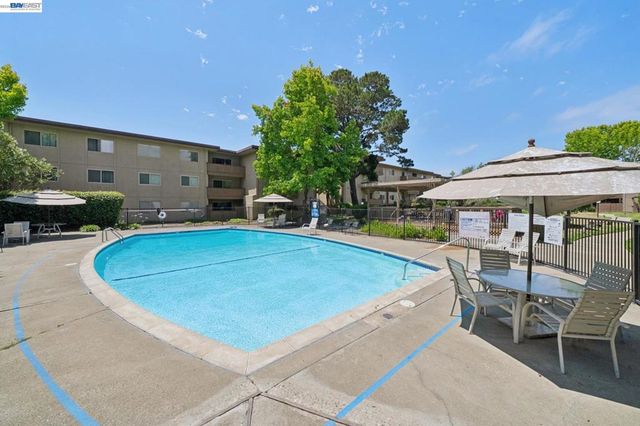 1327 Webster St B104, Alameda, CA 94501