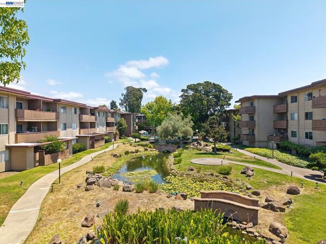1327 Webster St B104, Alameda, CA 94501