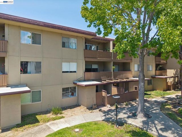 1327 Webster St B104, Alameda, CA 94501