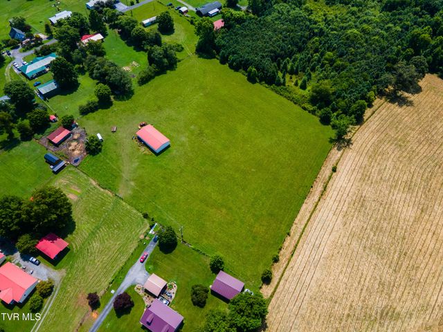 137 Snapp Road, Church Hill, TN 37642