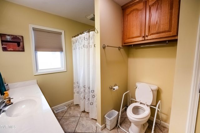 137 Snapp Road, Church Hill, TN 37642