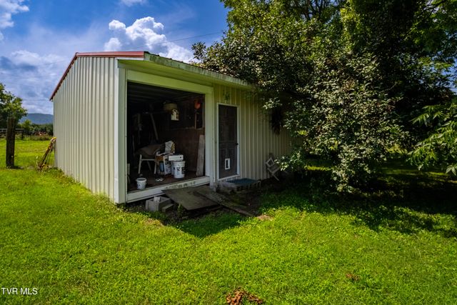 137 Snapp Road, Church Hill, TN 37642