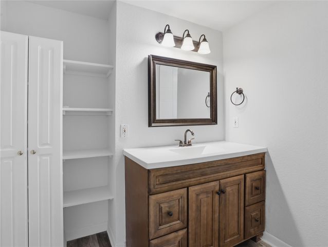 1509 Hill ST, Bastrop, TX 78602