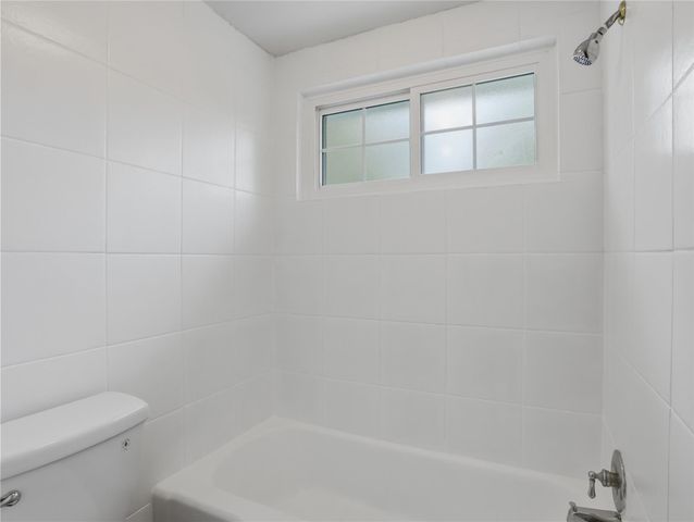 1509 Hill ST, Bastrop, TX 78602