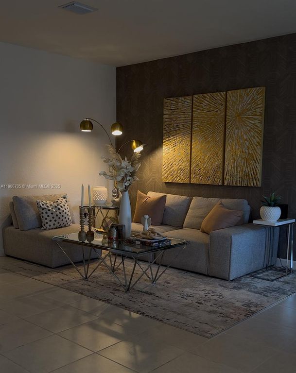 2415 SE 23rd Rd, Homestead, FL 33035