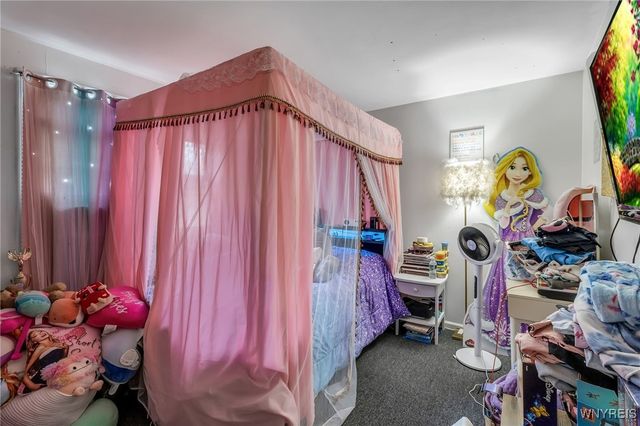 11 Pheasant Run Road, Amherst, NY 14228