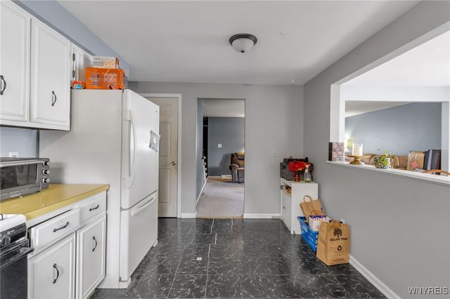 11 Pheasant Run Road, Amherst, NY 14228