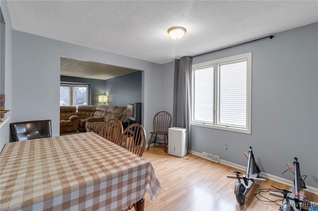 11 Pheasant Run Road, Amherst, NY 14228