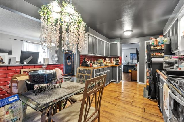 11 Pheasant Run Road, Amherst, NY 14228