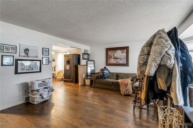 11 Pheasant Run Road, Amherst, NY 14228