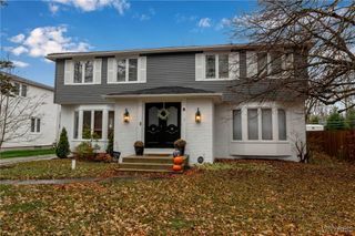 11 Pheasant Run Road, Amherst, NY 14228