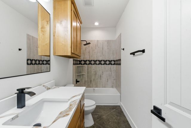 2501 Cowley Road, Whitt, TX 76490