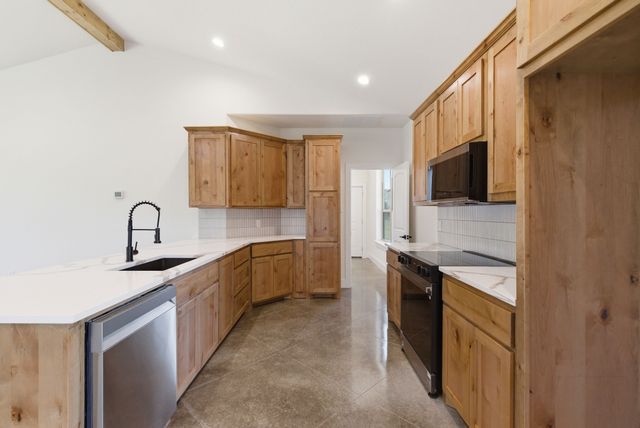 2501 Cowley Road, Whitt, TX 76490