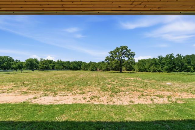 2501 Cowley Road, Whitt, TX 76490