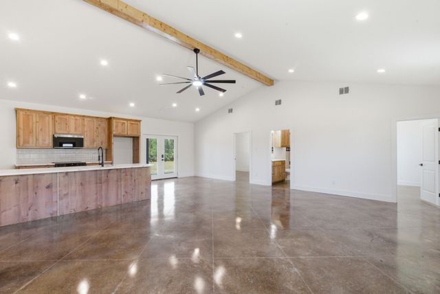 2501 Cowley Road, Whitt, TX 76490