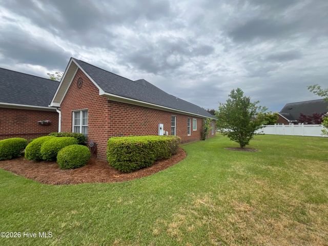 3704 New Castle Court, Winterville, NC 28590