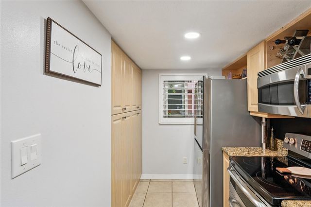 3700 S OSPREY AVENUE 102, Sarasota, FL 34239