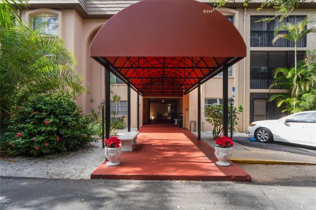 3700 S OSPREY AVENUE 102, Sarasota, FL 34239