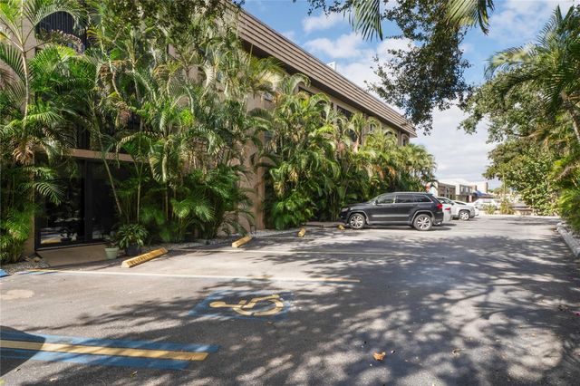 3700 S OSPREY AVENUE 102, Sarasota, FL 34239