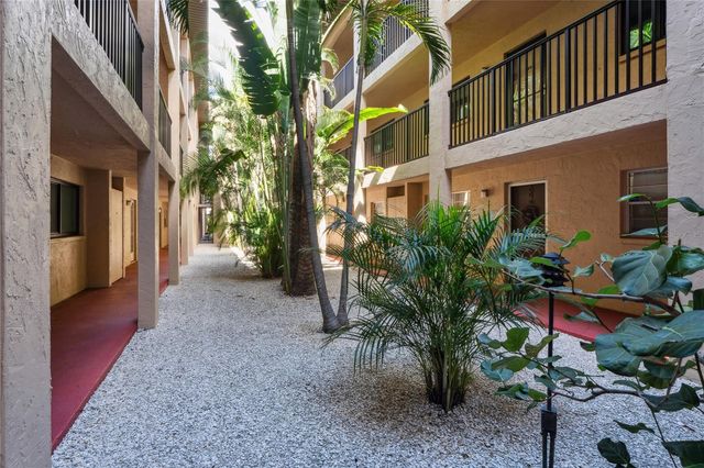 3700 S OSPREY AVENUE 102, Sarasota, FL 34239