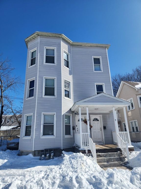 11-15 Belmont Pl, Springfield, MA 01108