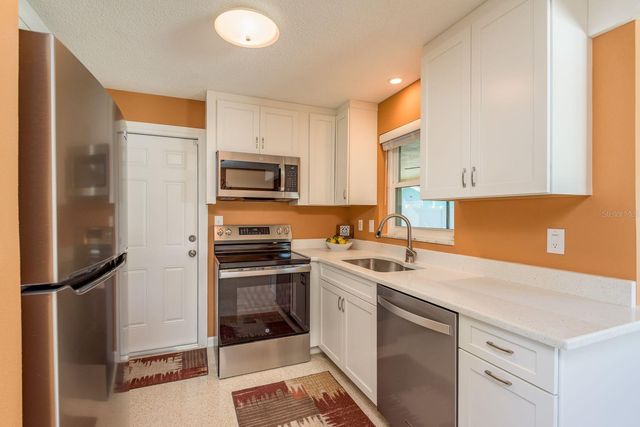 2028 DOUGLAS AVENUE, Dunedin, FL 34698