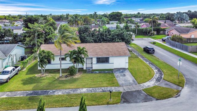 13224 SW 253rd Ter, Homestead, FL 33032