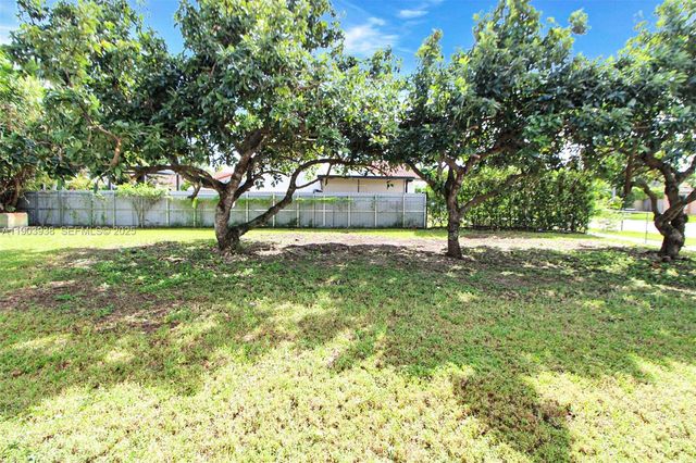 13224 SW 253rd Ter, Homestead, FL 33032