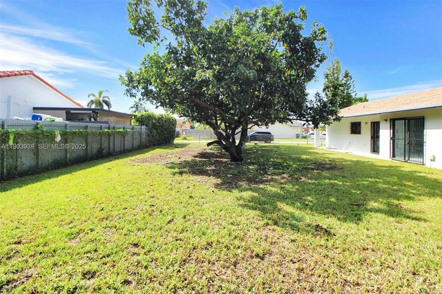 13224 SW 253rd Ter, Homestead, FL 33032