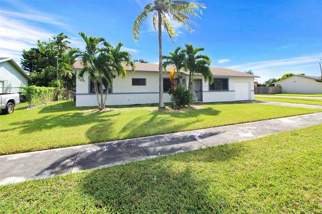 13224 SW 253rd Ter, Homestead, FL 33032